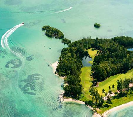 Mauritius Lile Aux Cerfs beach and bush safari or golfing safari ©bushtreksafaris