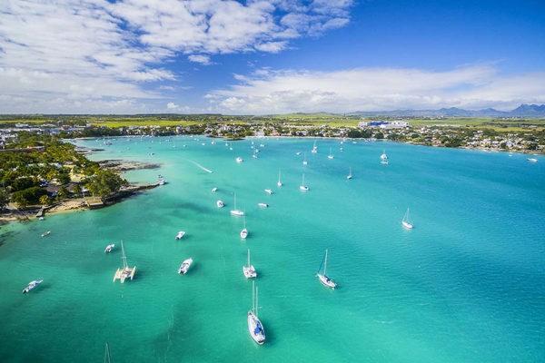 Mauritius Merville Beach In Grand Baie Pereybere North beach and bush safari ©bushtreksafaris